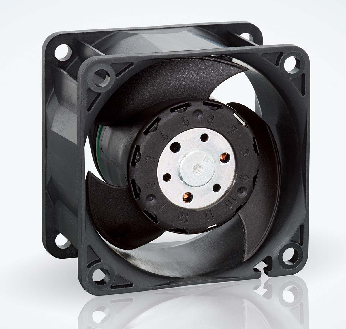 ebm-papst 600 J Series Axial Fan, 24 V dc, DC Operation, 70m³/h, 7.7W, 321mA Max, IP20, 60 x 60 x 32mm