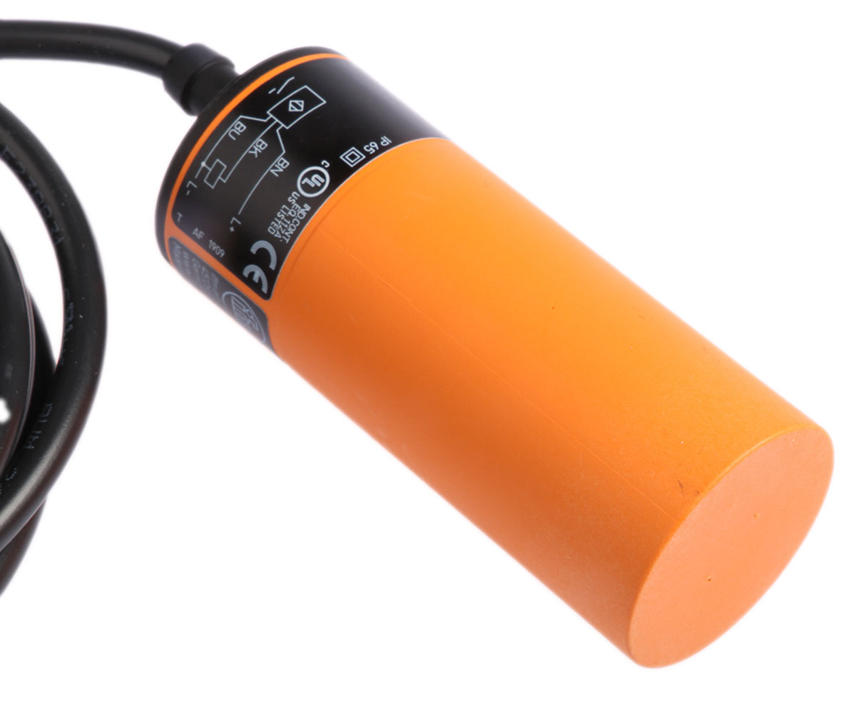 ifm electronic Capacitive Smooth Barrel Proximity Sensor, 20 mm Detection, PNP NO, 10 → 36 V dc