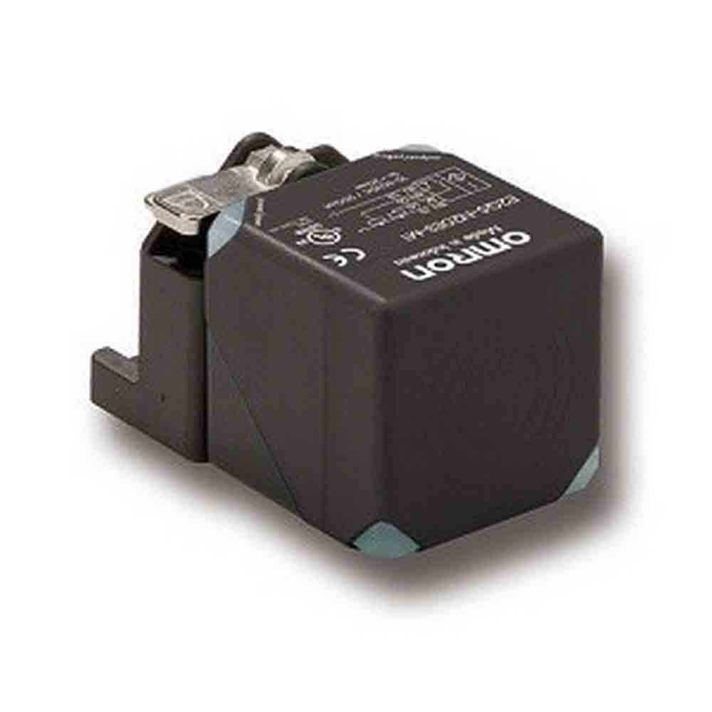 Omron Inductive Block Proximity Sensor, M12, 40 mm Detection, PNP NO, 10 → 30 V dc