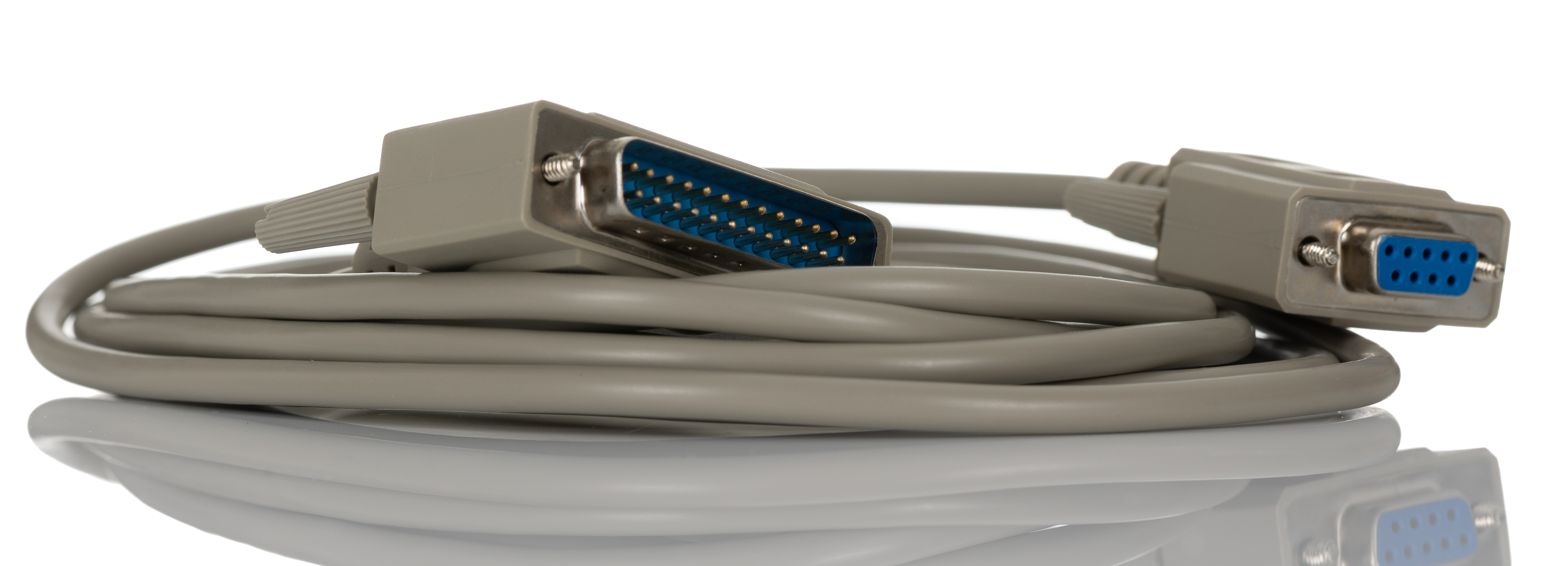 RS PRO Female 9 Pin D-sub to Male 25 Pin D-sub Serial Cable, 3m PVC