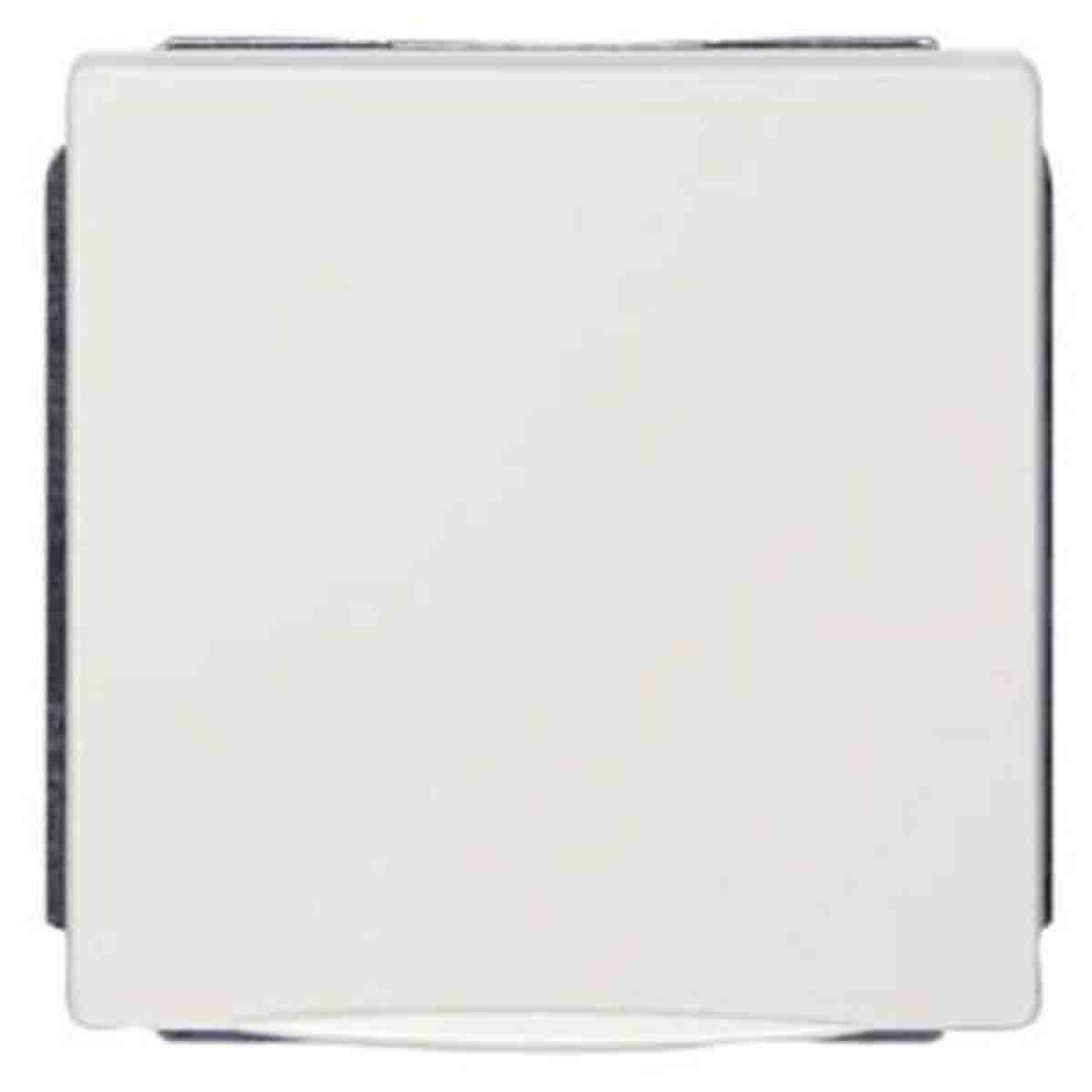 Siemens DELTA White 1 Gang Electrical Socket, 2 Poles, 16A, Schuko, Indoor Use