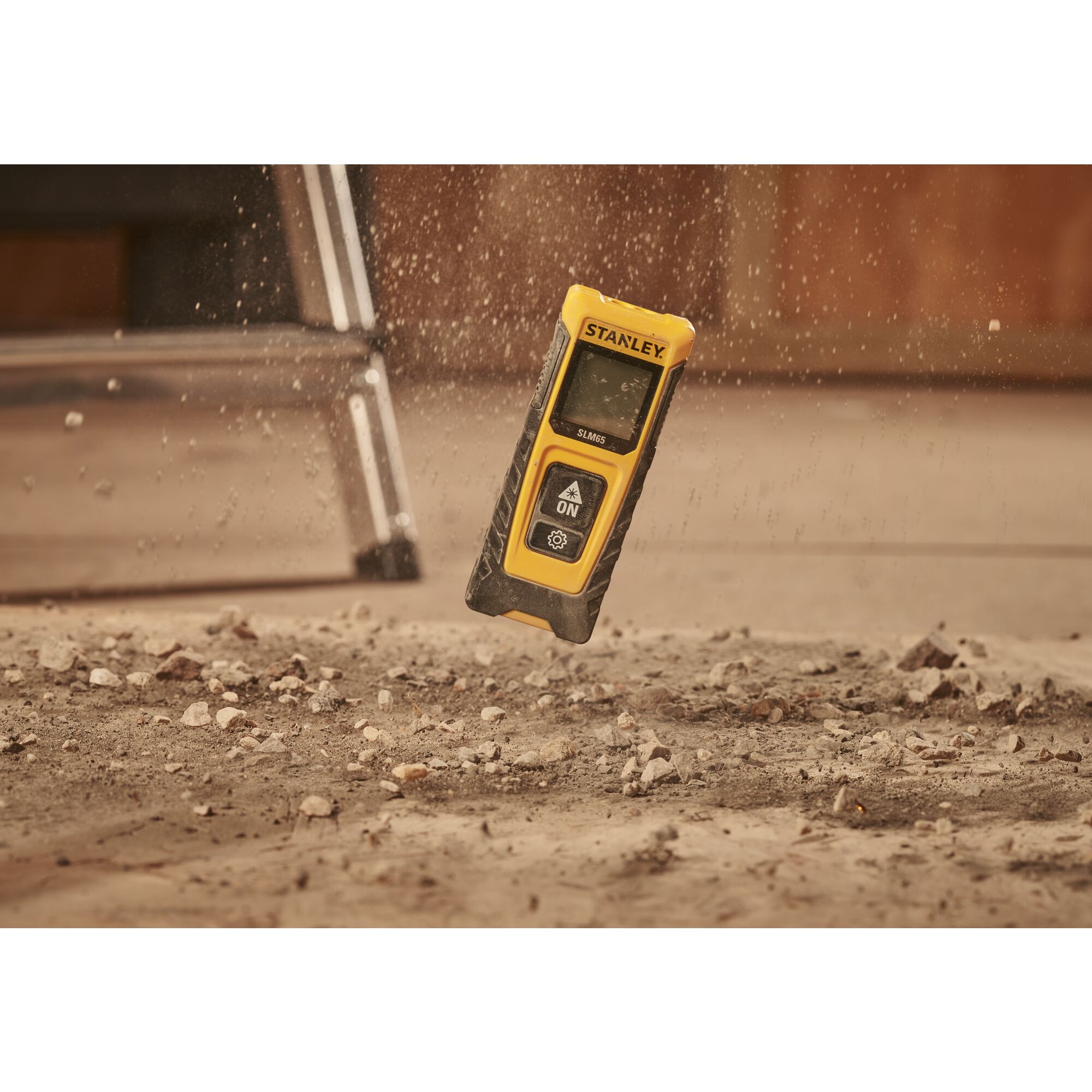 Stanley Distance Meter, 20m Range, ± 3 mm@10m Accuracy