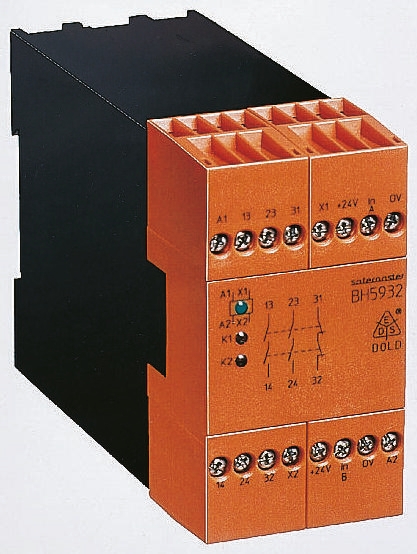 Dold Safemaster BH 5932 Safety Relay 24V dc, Dual-Channel 3 Safety Contacts