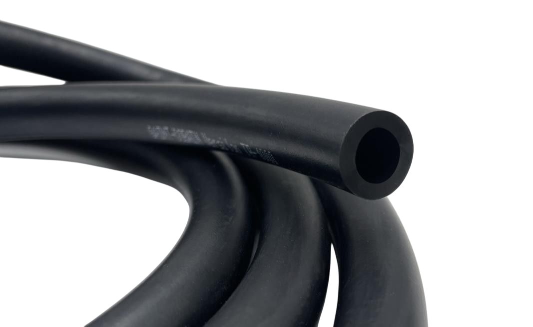Saint Gobain Versilon™ TR-1055 Rubber, Flexible Tubing, 6.4mm ID, 11.1mm OD, Black, 15.2m
