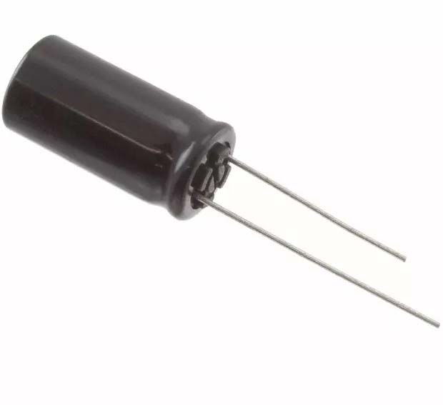 Panasonic 820μF Aluminium Electrolytic Capacitor 35V dc, Radial, Through Hole - EEUFS1V821