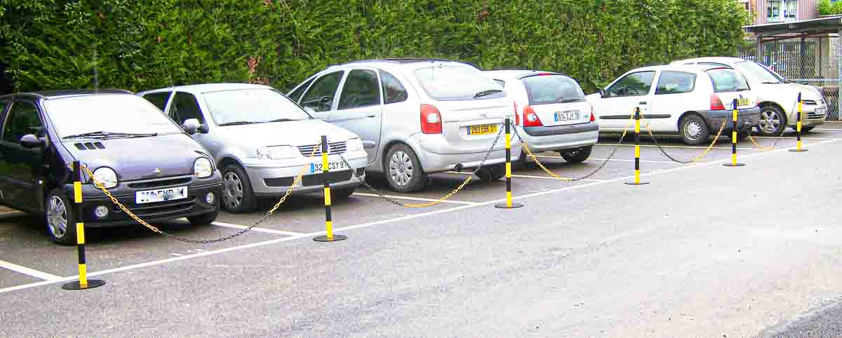 RS PRO Red & White Steel Barrier Post