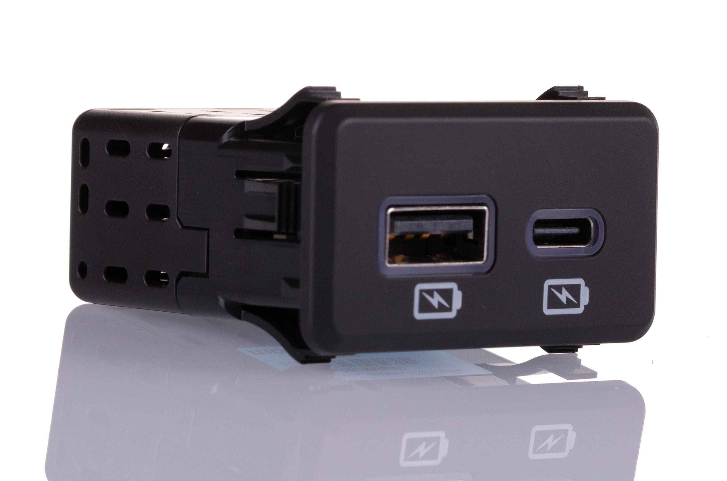 Molex Car Charger, 2.4A