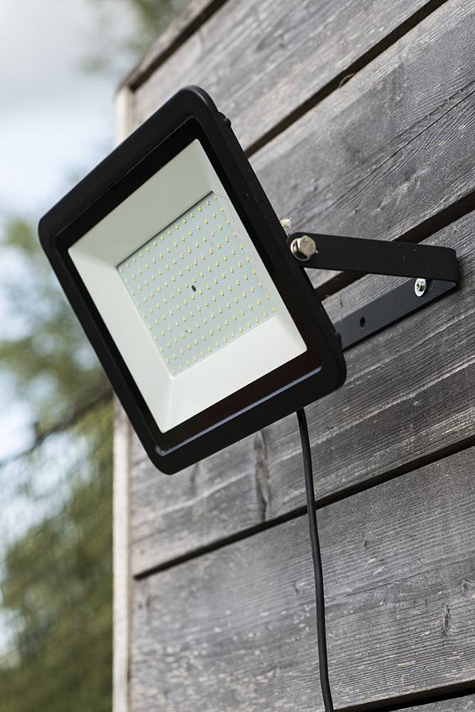 Bailey Electric & Electronics bv Slim Floodlight, 100 W, 8200 lm, IP65, 240 V ac