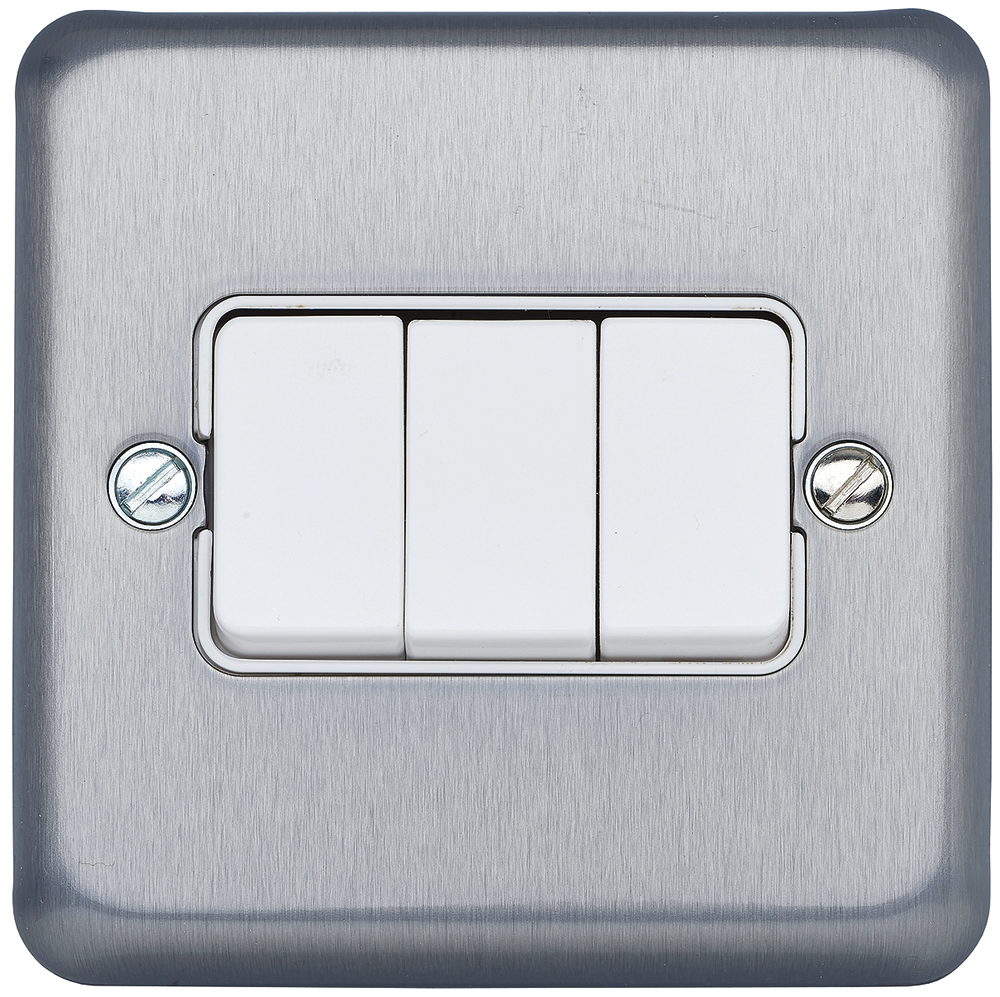 MK Electric Rocker Light Switch, 2 Way, 3 Gang, Albany Plus