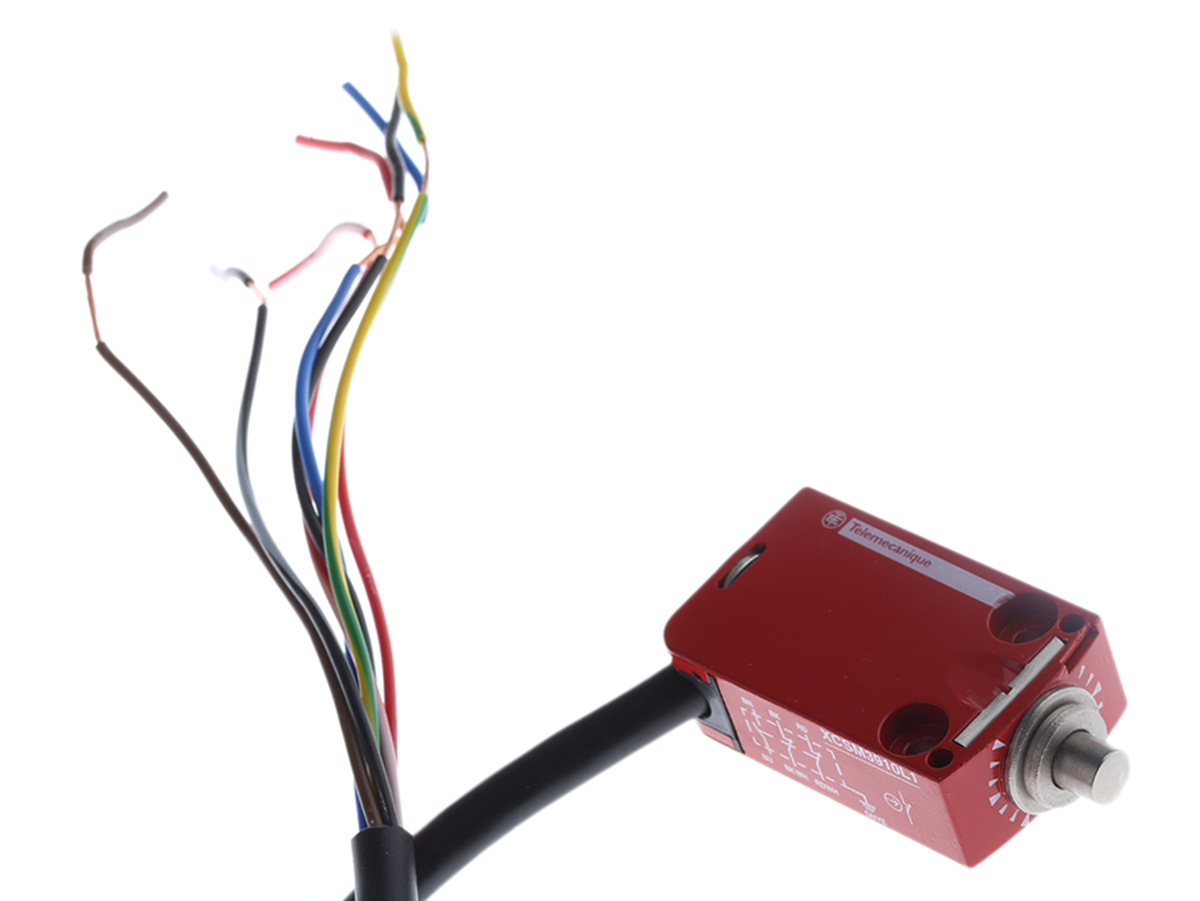 Telemecanique Sensors XCSM Series Plunger Limit Switch, 2NC/1NO, 3P, Metal Housing