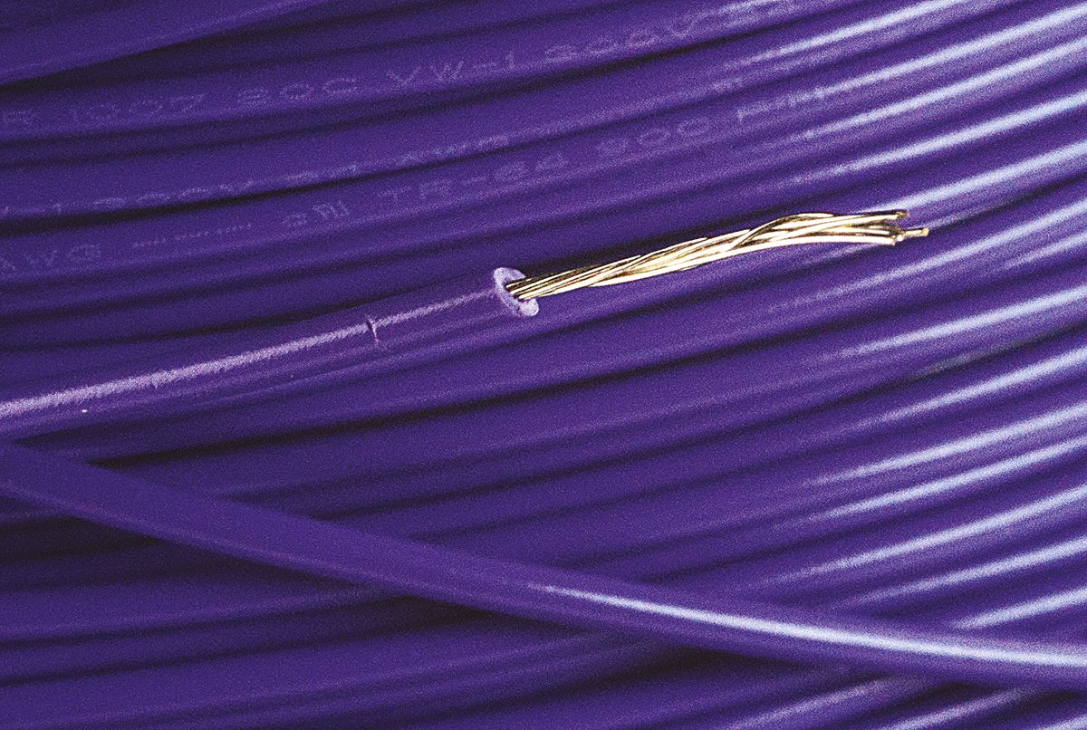 Alpha Wire Hook-up Wire PVC Series Purple 0.25 mm² Hook Up Wire, 24 AWG, 7/0.20 mm, 305m, PVC Insulation, 3050 VI001