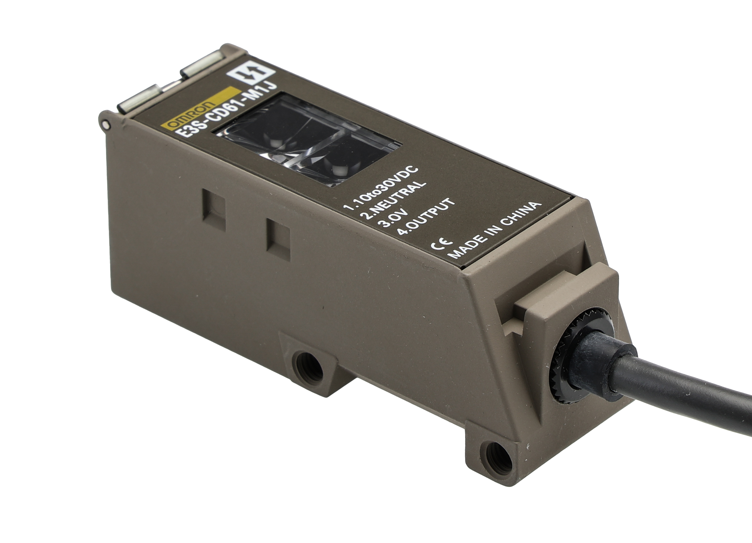 Omron Diffuse Photoelectric Sensor, Block Sensor, 700 mm Detection Range