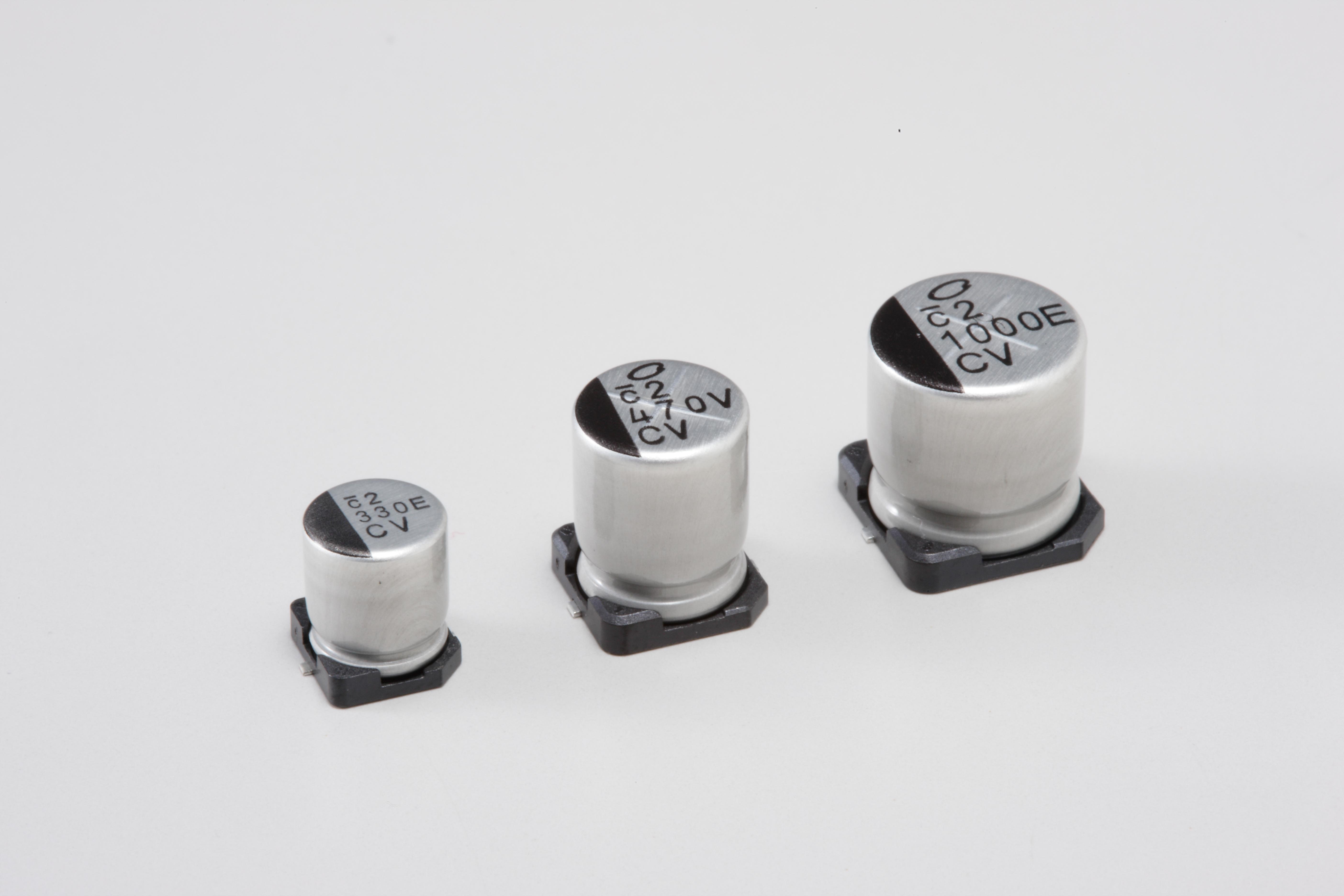 Nichicon 220μF Aluminium Electrolytic Capacitor 35V dc, Surface Mount - UCV1V221MCL1GS