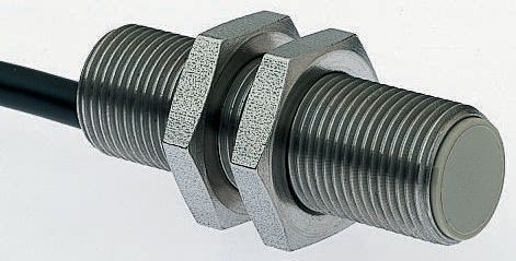 Omron Inductive Threaded Barrel Proximity Sensor, M18, 8 mm Detection, NPN NO, 12 → 24 V dc
